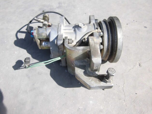 CATERPILLAR  322B  3E-1906 - COMPRESOR DE AIRE ACONDICIONADO MODELO SANDEN U4468 - Imagen 4