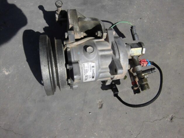 CATERPILLAR  322B  3E-1906 - COMPRESOR DE AIRE ACONDICIONADO MODELO SANDEN U4468