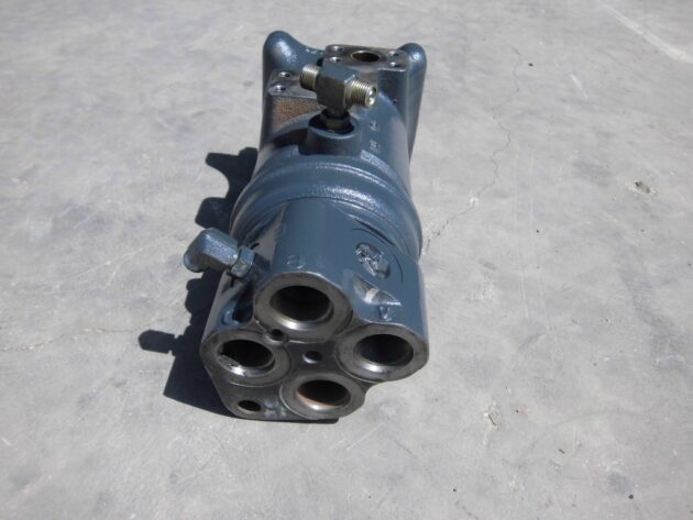 KOMATSU PC350LC-8 - 703-08-33650 - SWIVEL - Image 4