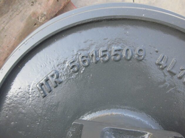 LIEBHERR  R914HDSL LITRONIC  5615509 - RUEDA GUÍA - Imagen 2