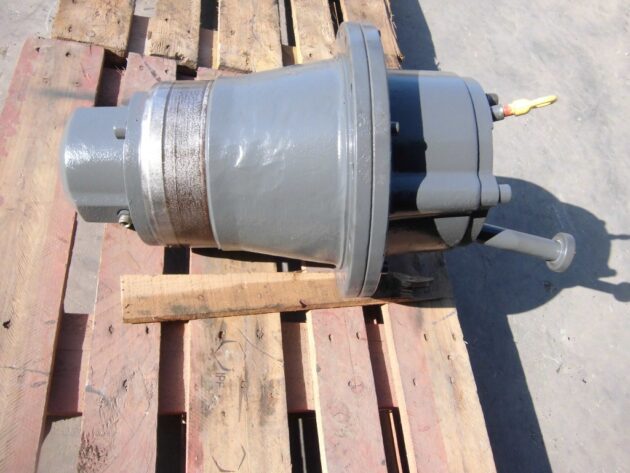 LIEBHERR  R914HDSL LITRONIC  9443940 - REDUCTOR DE GIRO SAT 250/231