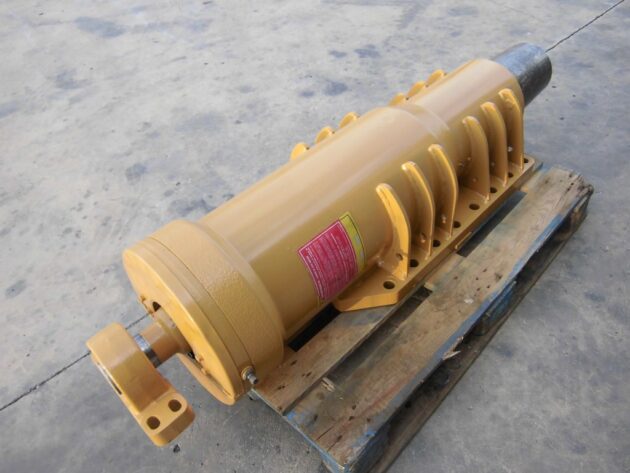 CATERPILLAR  777  3G-0683 - AMORTIGUADOR DELANTERO - Imagen 3