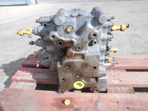 HYUNDAI  ROBEX 290NLC-3   - DISTRIBUIDOR PRINCIPAL - Imagen 2