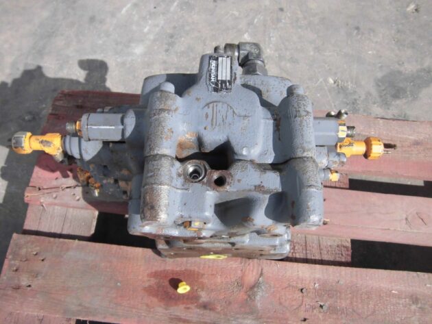 HYUNDAI  ROBEX 290NLC-3   - DISTRIBUIDOR PRINCIPAL