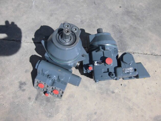 LIEBHERR  R924C LITRONIC  9073978 - MOTOR DE TRANSLACIÓN FMV075