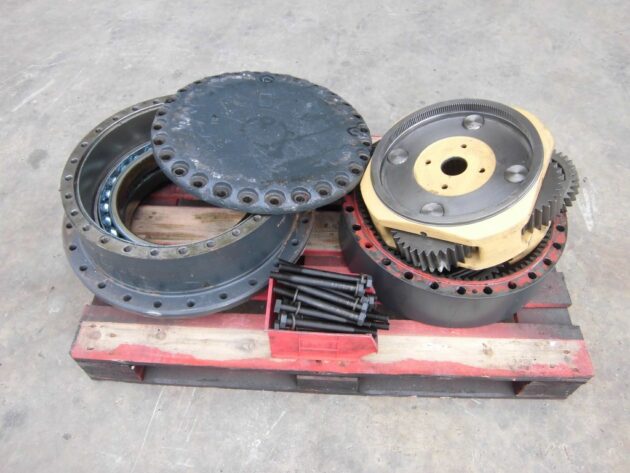 KOMATSU PC450-6K - 208-27-00152 - FINAL DRIVE
