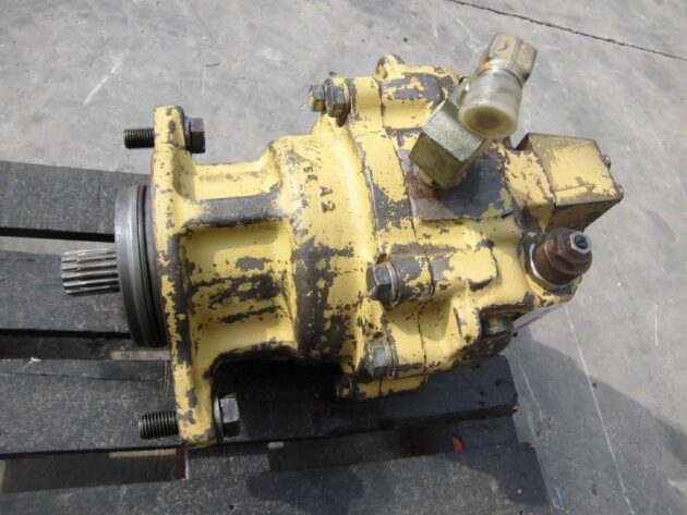 KOMATSU   PC650SE5  706-77-01124 - MOTOR DE GIRO - Imagen 3