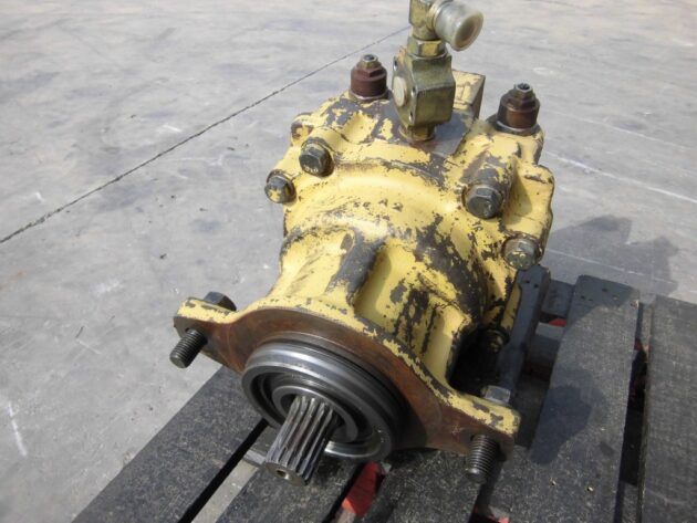 KOMATSU   PC650SE5  706-77-01124 - MOTOR DE GIRO