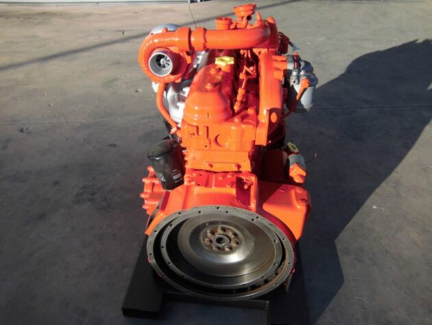 FIAT-HITACHI  W130   - MOTOR TÉRMICO FIAT-IVECO 8065 CON PARTE ELÉCTRICA - Imagen 5