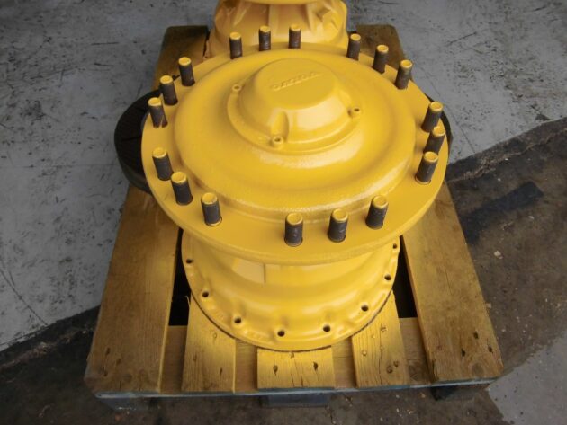 VOLVO  L120E  11168129 - REDUCCIÓN TRASERA - Imagen 3