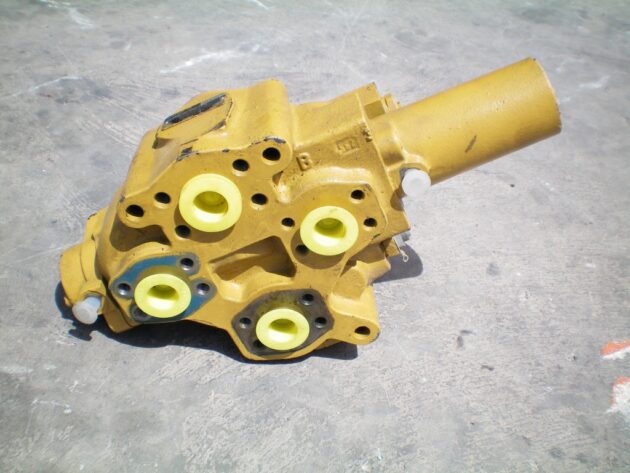 LIEBHERR   R912 LITRONIC  00557320 - DISTRIBUIDOR DE MARTILLO
