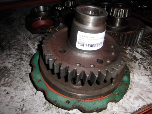 VOLVO   L120B   - PIÑONAJE DE LA CAJA DE TRANSFERENCIAS - Imagen 4