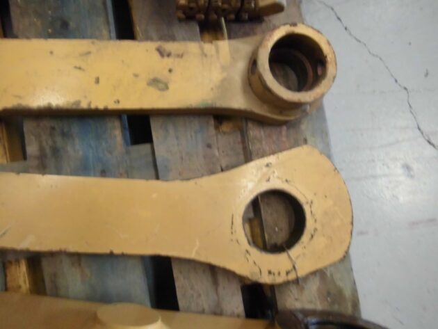 CATERPILLAR  330CLN  189-3878 / 7Y-3546 - BIELA PARALELA DE CAZO - Imagen 3