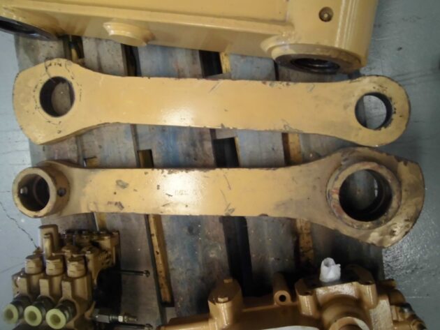 CATERPILLAR  330CLN  189-3878 / 7Y-3546 - BIELA PARALELA DE CAZO