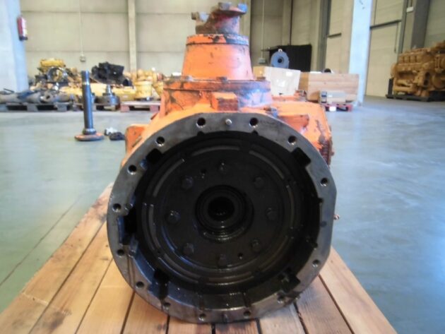 FIAT HITACHI  W130   - CARCASA CENTRAL DEL EJE DELANTERO - Imagen 2