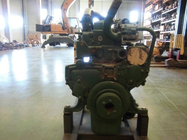 VOLVO  L90D  VOE15004128 - MOTOR TD63KBE - Imagen 2