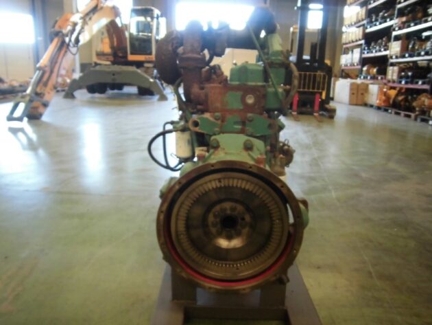 VOLVO  L70D  VOE8188103 - MOTOR TÉRMICO TD63KGE - Imagen 2
