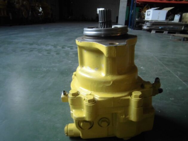 KOMATSU   PC11006  706-77-01320 - MOTOR DE GIRO - Imagen 4
