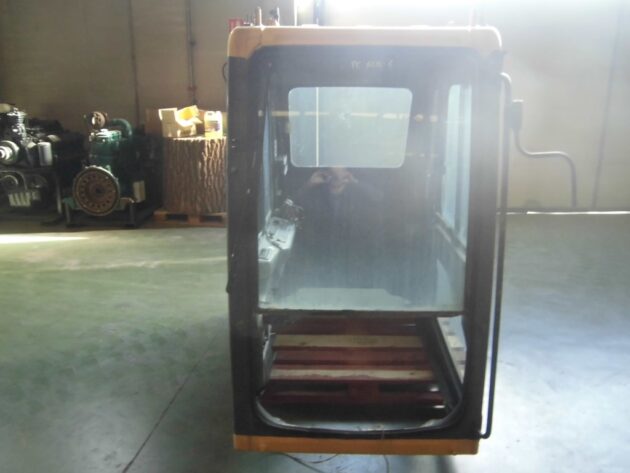 KOMATSU PC750SE6K - 21M-54-00060 - CABIN - Image 2