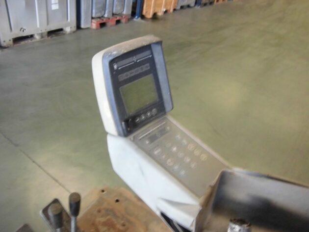 LIEBHERR  R934CHDSL LITRONIC  9879061 - CHASIS INFERIOR DE CABINA - Imagen 5
