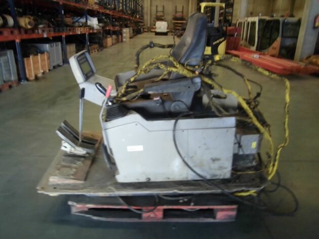 LIEBHERR  R934CHDSL LITRONIC  9879061 - CHASIS INFERIOR DE CABINA