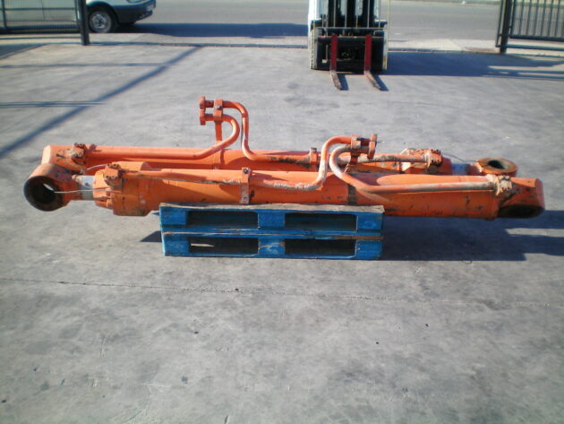 FIAT HITACHI  EX700BE  4328128 / 4218517 - BOTELLA DE ELEVACIÓN PLUMA - Imagen 6