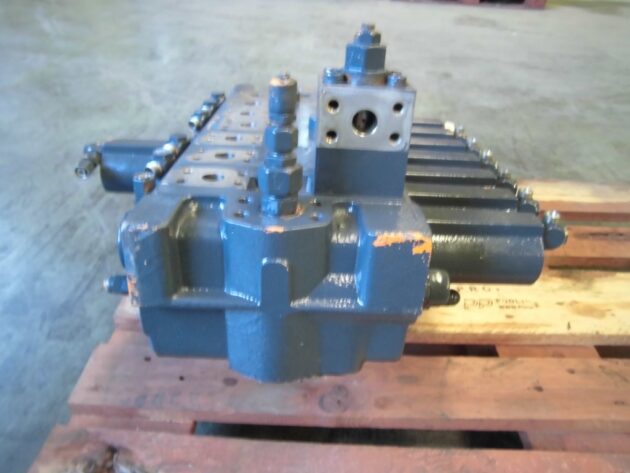 LIEBHERR   R934 HDS LITRONIC  5614730 - DISTRIBUIDOR PRINCIPAL - Imagen 3