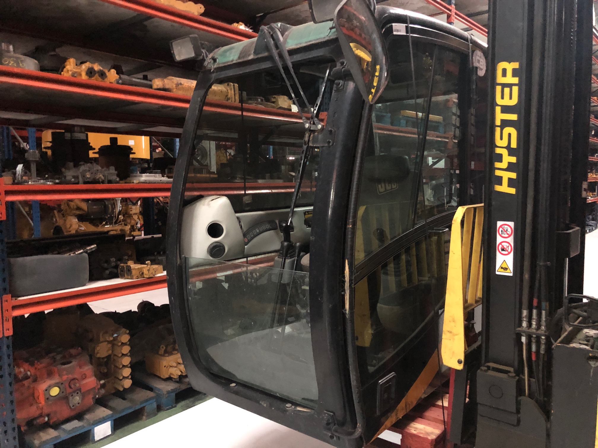 JCB JS330 - 335/01249 - CABIN - Image 7