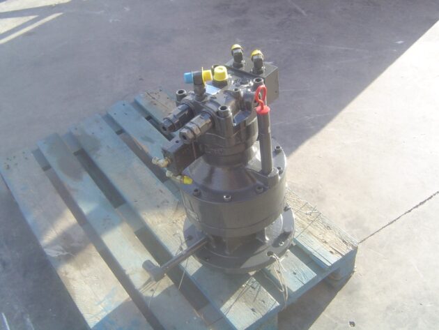 VOLVO  EC140LC  1142-06500 - MOTOR DE GIRO M2X63CHB