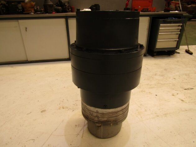 LIEBHERR  R974BHD LITRONIC  932949801 - REDUCTOR DE GIRO - Imagen 7