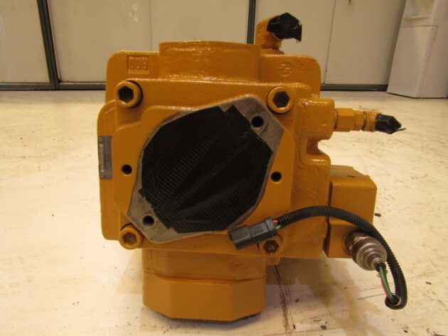CATERPILLAR  365B-II  147-5806  - BOMBA DE GIRO - Imagen 4