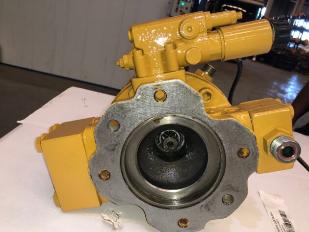 CATERPILLAR  365B-II  147-5826 - BOMBA DE VENTILADOR - Imagen 6