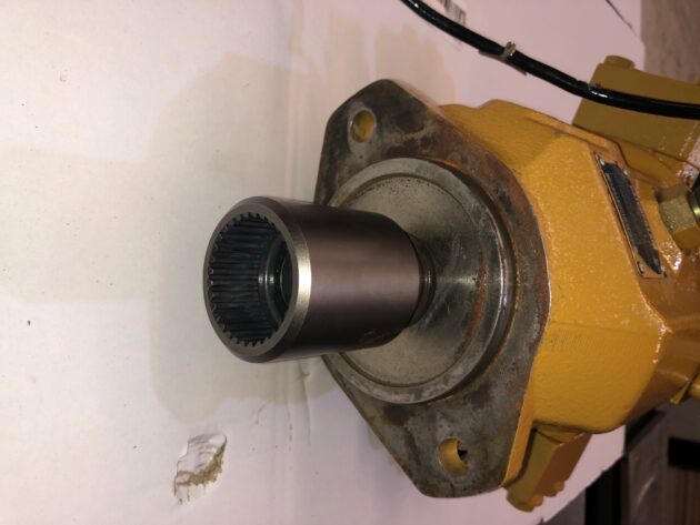 CATERPILLAR  365B-II  147-5826 - BOMBA DE VENTILADOR - Imagen 7