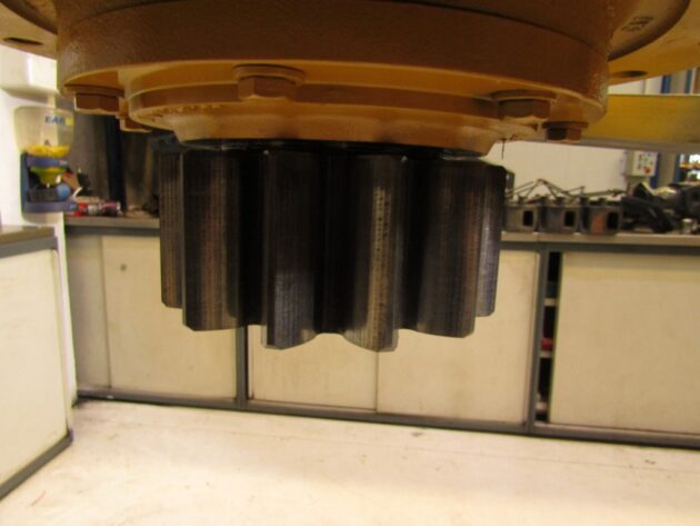 CATERPILLAR  345C  296-6250 / 296-6253 - REDUCTOR DE GIRO - Imagen 5