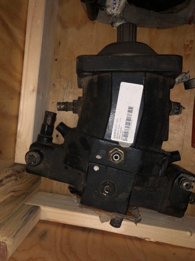 LIEBHERR  L544  9607237 - MOTOR DE TRANSLACIÓN