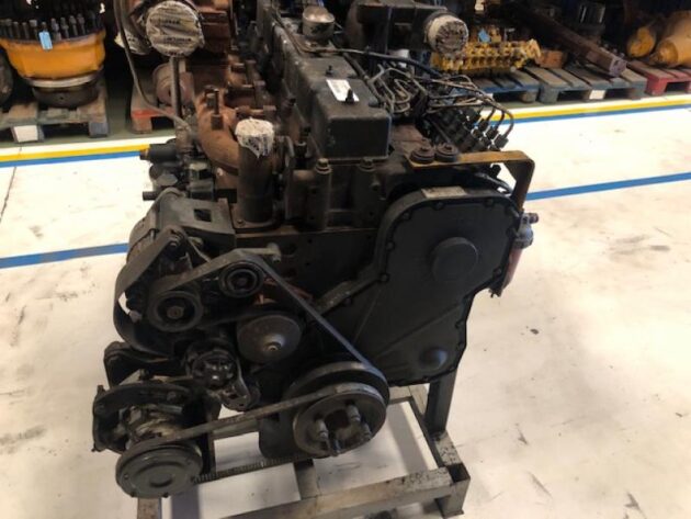 KOMATSU  WA380-5H  423-01-32101 - MOTOR TÉRMICO CUMMINS 8.3 - Imagen 4