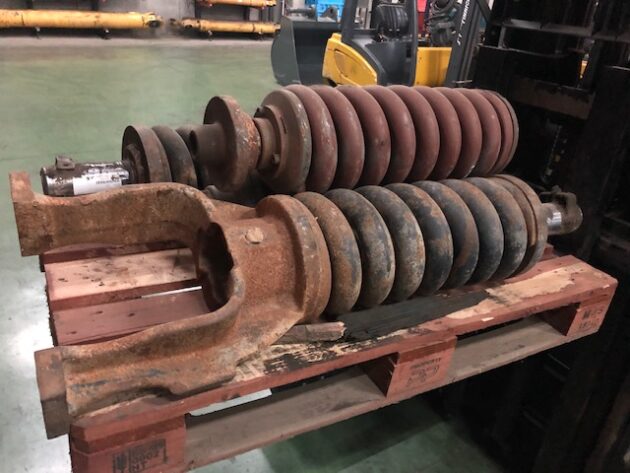 JCB  JS 260NLC  JBA0130 - MUELLE TENSOR Y TENSOR DE CADENA