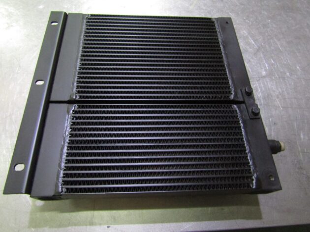 LIEBHERR  R984CHD LITRONIC  10023419 - RADIADOR DE CAJA DE TRANSFERENCIAS