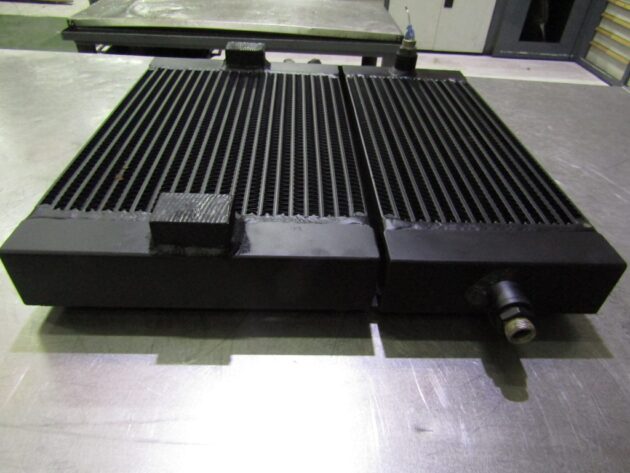 LIEBHERR  R984CHD LITRONIC  10023420 - RADIADOR DE COMBUSTIBLE - Imagen 4