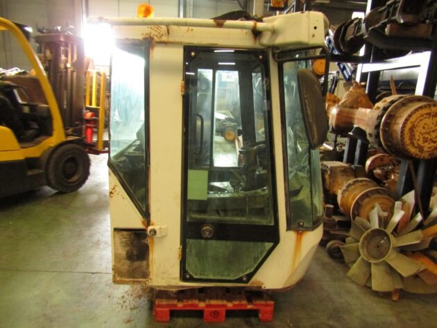 LIEBHERR L574 - 9657457 - CABIN - Image 3