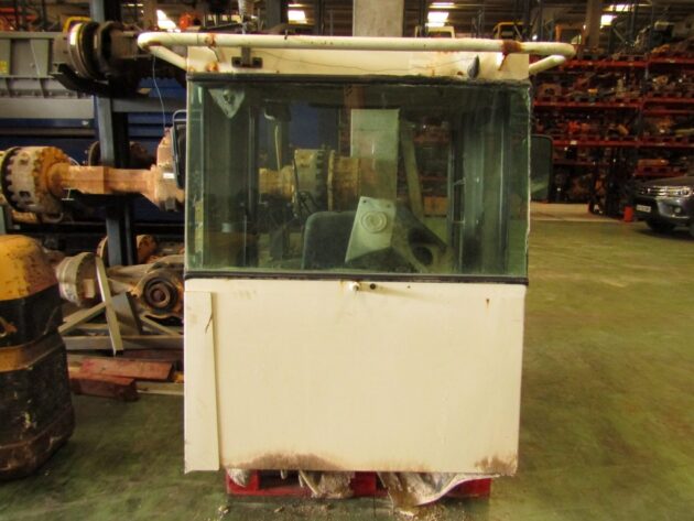 LIEBHERR L574 - 9657457 - CABIN - Image 4
