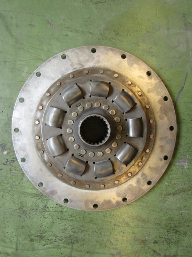 LIEBHERR  R974BHD LITRONIC  5610755 - PLATO DE ARRASTRE DE BOMBAS - Imagen 2