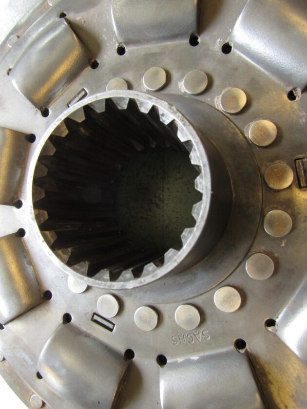 LIEBHERR  R974BHD LITRONIC  5610755 - PLATO DE ARRASTRE DE BOMBAS - Imagen 3