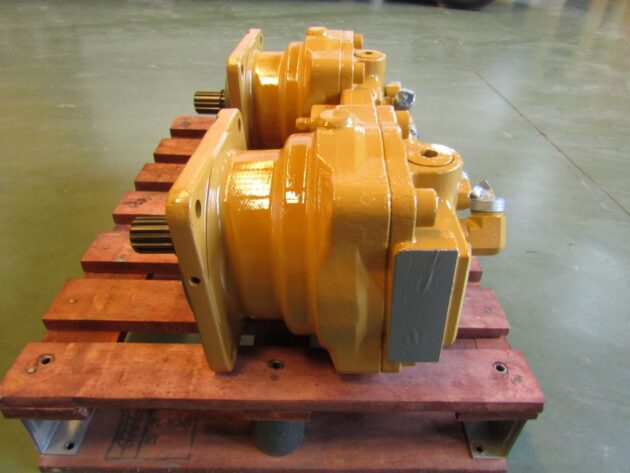 CATERPILLAR  374D  295-9434 - MOTOR DE GIRO - Imagen 3