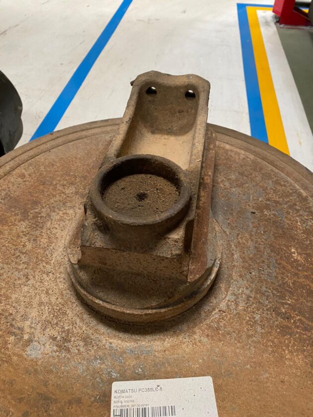 KOMATSU PC350LC-8 - 207-30-00161 - GUIDE WHEEL - Image 3