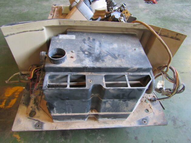 CATERPILLAR  322B   - INTERIOR DE CABINA - Imagen 5