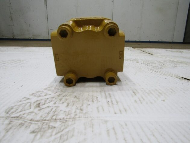 CATERPILLAR  385B  155-9224 - BOMBA DE SERVICIOS - Imagen 2