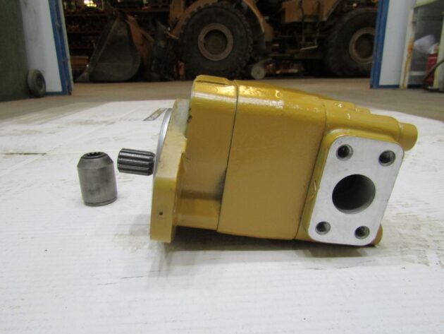 CATERPILLAR  385B  155-9224 - BOMBA DE SERVICIOS - Imagen 3