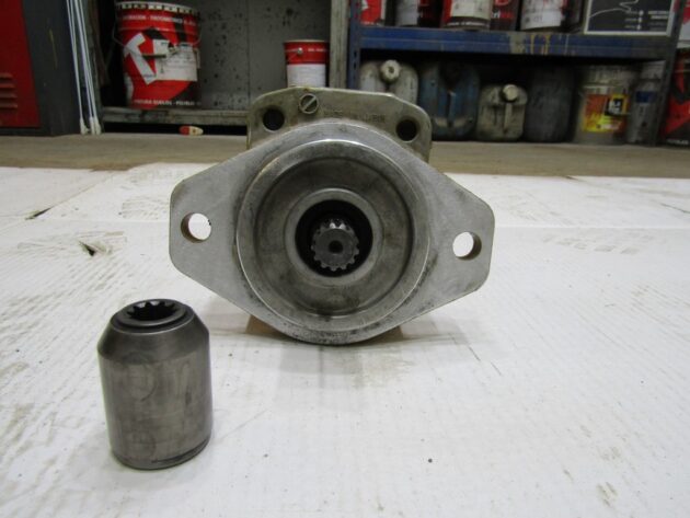 CATERPILLAR  385B  155-9224 - BOMBA DE SERVICIOS - Imagen 6