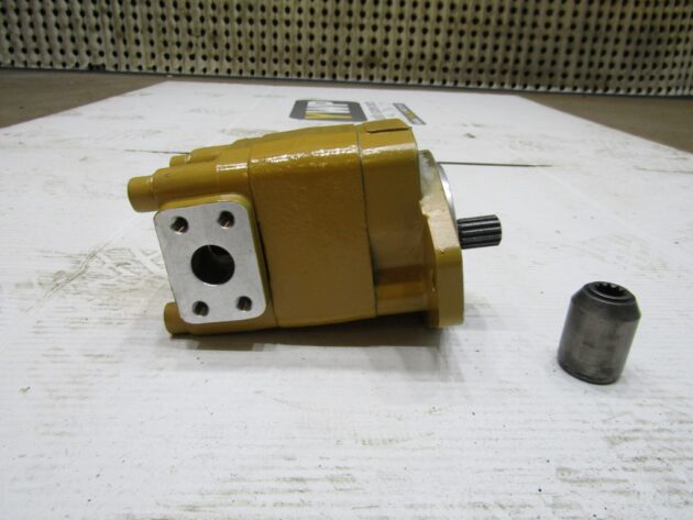 CATERPILLAR  385B  155-9224 - BOMBA DE SERVICIOS